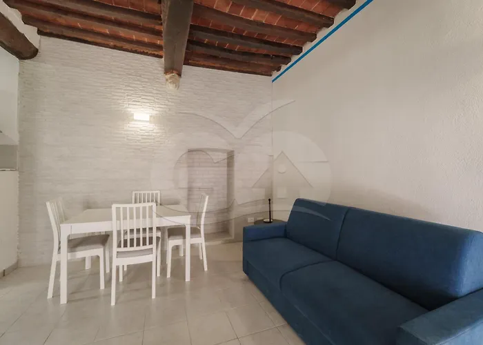 Vicolo San Martino Apartment *